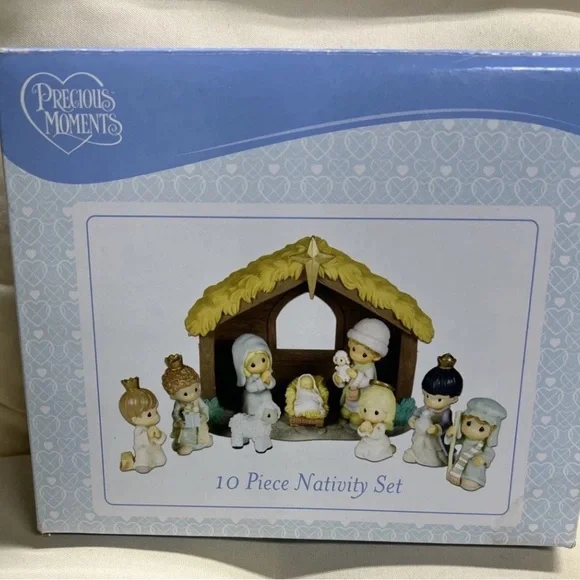 Precious Moments Vintage Nativity 10 Piece Set with Box